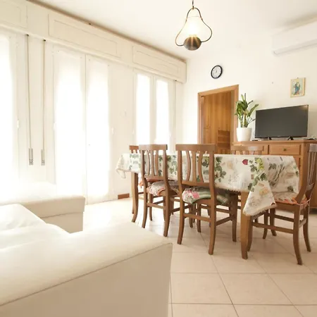 Apartment 12 Accesso - Immobiliare *